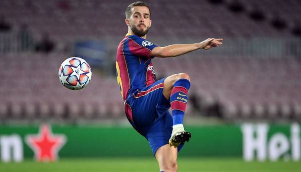 Pjanić zbog povrede nije u timu Barcelone za utakmicu polufinala Kupa kralja