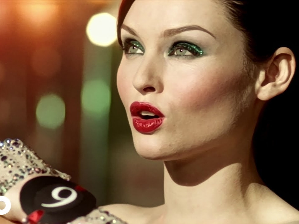 Pjesma iz 2001. godine preko noći postala apsolutni hit zbog filma 'Saltburn'