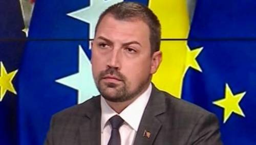 Plakalo sa Zaevom, Vučićem i Ramom