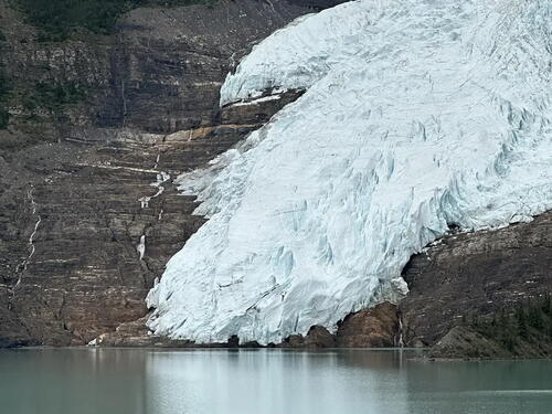Planina se obrušila i napravila jezero, katastrofa prijeti selima