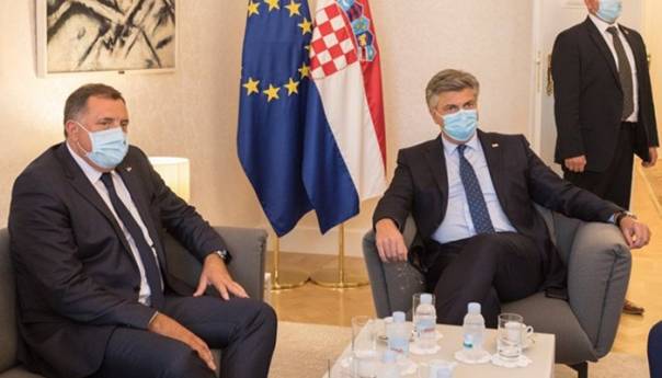 Plenković s Dodikom o važnosti povratka prognanih Hrvata