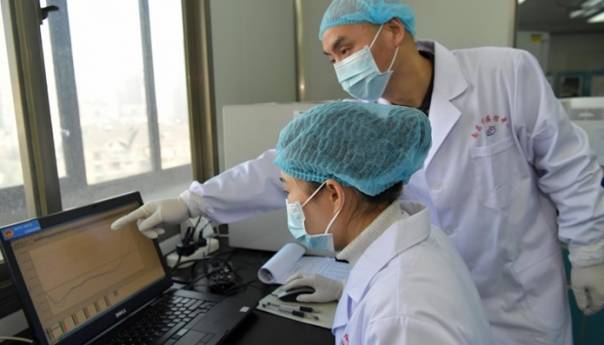 Plazma osoba koje su preboljele koronavirus pomaže u liječenju novih slučajeva