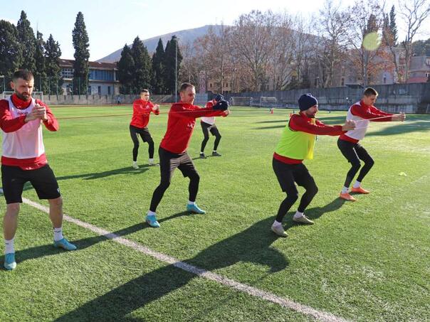 Plemići upalili motore, cilj je obrana dvostruke krune