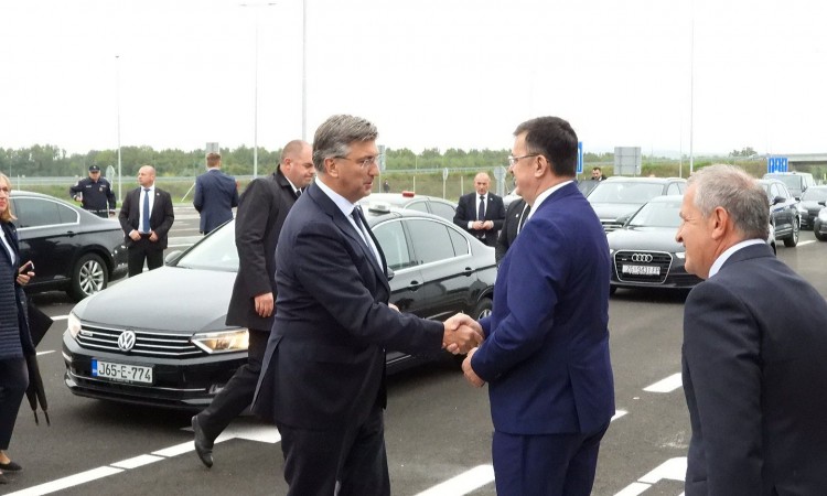 Plenković: Hrvatska ‘neće dizati žicu prema BiH