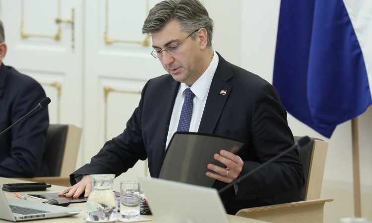 Plenković: Hrvatska u eurozoni i Schengenu do 2024.
