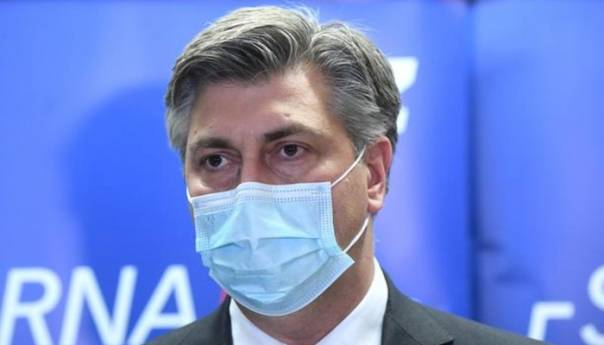Plenković: Hrvatska za sada ne odustaje od cijepljenja AstraZenecom
