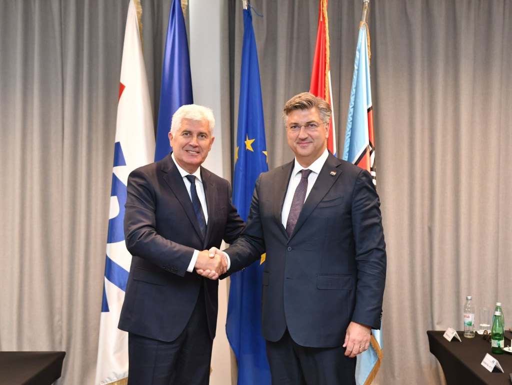 Plenković i Čović u Splitu okupili čelnike dva HDZ-a