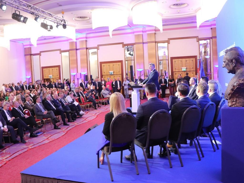 Plenković: Imamo 76 potpisa za formiranje vlade