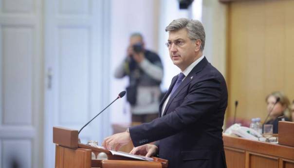 Plenković: Odluka o obuci Ukrajinaca u skladu s dosadašnjom procedurom