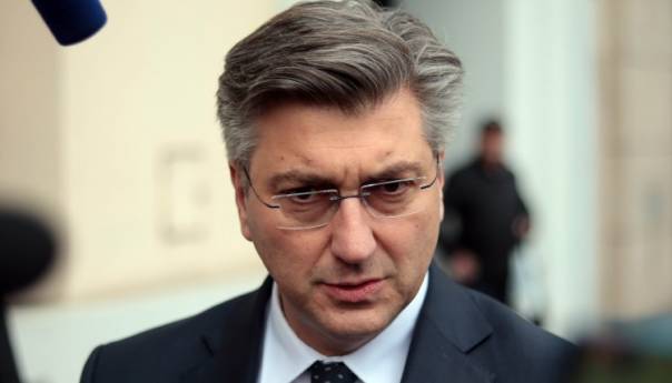 Plenković: Nedopustivi napadi na Hrvate u Vojvodini