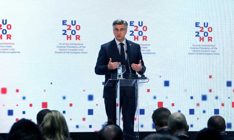 Plenković: Nikad nećemo podići bodljikavu žicu prema BiH
