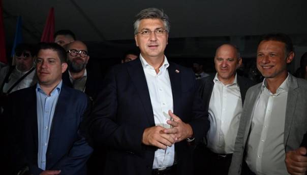 Plenković o kritikama iz BiH: Ispod mosta bi prošao i Titanic