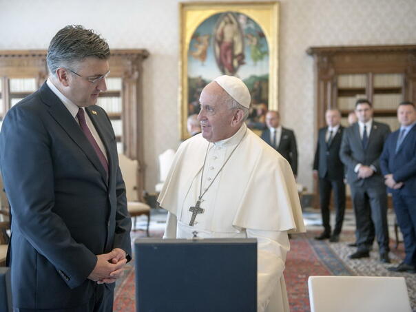 Plenković: Papa Franjo je bio primjer hrabrosti, odlučnosti i čovječnosti...