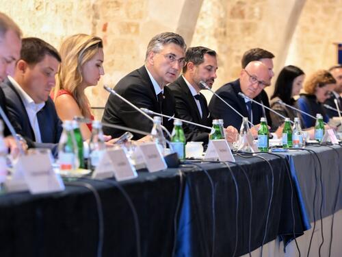 Plenković poručio turističkom sektoru: Vodite računa o razumnim cijenama