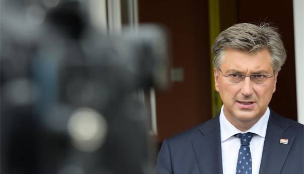 Plenković posjetio stradale u saobraćajnoj nesreći