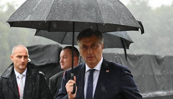 Plenković: Rekao sam Vučiću da riješi pitanje udžbenika