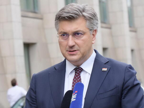 Plenković s Medvedom i Radmanom u subotu u Jajcu na mimohodu s ratnim zastavama