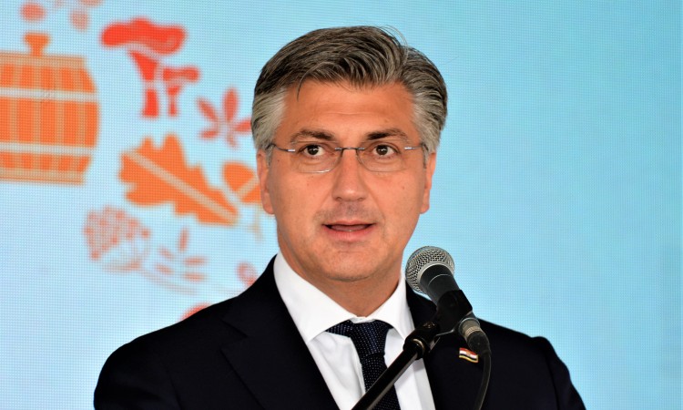 Plenković: Sramotna politika Srbije, reći ću to danas Vučiću