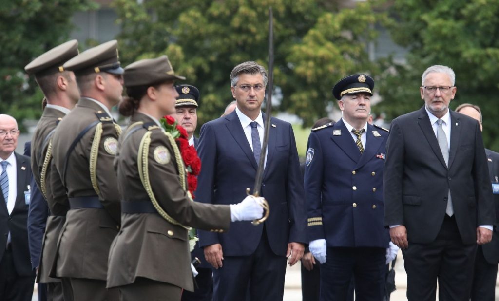 Plenković Srbiji: Napustite jalovu retoriku prošlosti