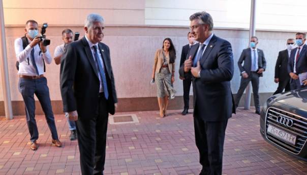 Plenković u Mostaru, sastao se sa Čovićem