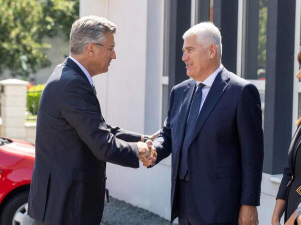 Plenković u Orašju uručio više od sedam miliona eura za podršku Hrvatima u BiH