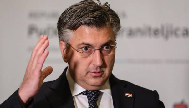 Plenković u Tirani: Nije vrijeme da Srbija sjedi na dvije stolice