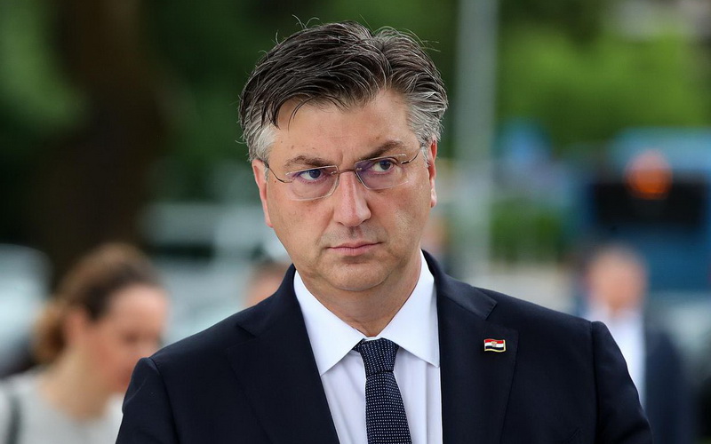 Plenković: Vlada RH i dalje čvrsto predlaže Validžića za čelnika VSOA-e