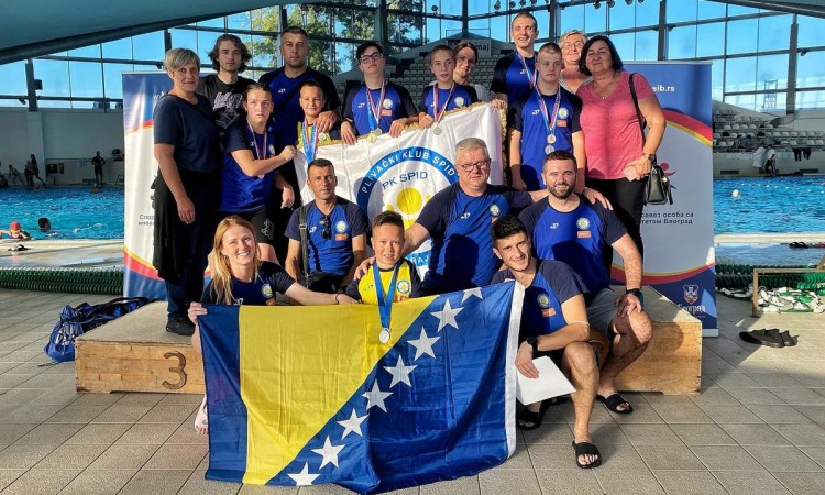 Plivači SPID-a napravili žetvu medalja na takmičenjima u Beogradu i Sarajevu