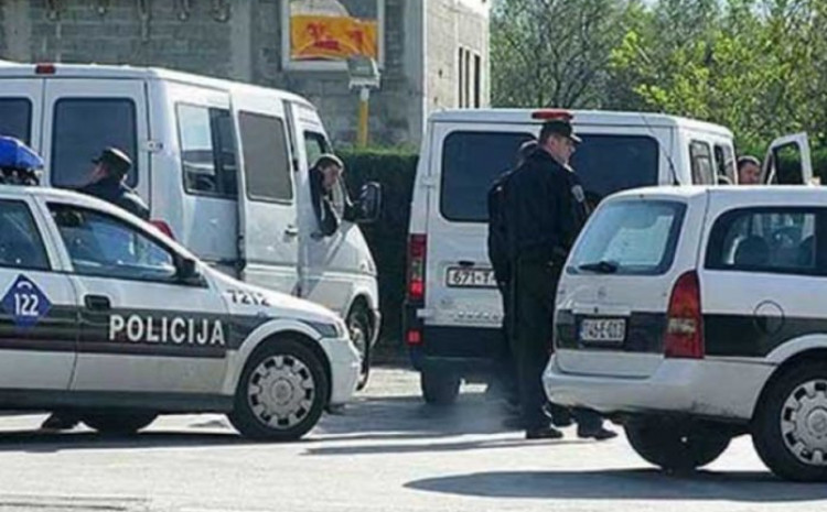 Pljačka u Mostaru: Razbojnik radnicu trafike posjekao nožem