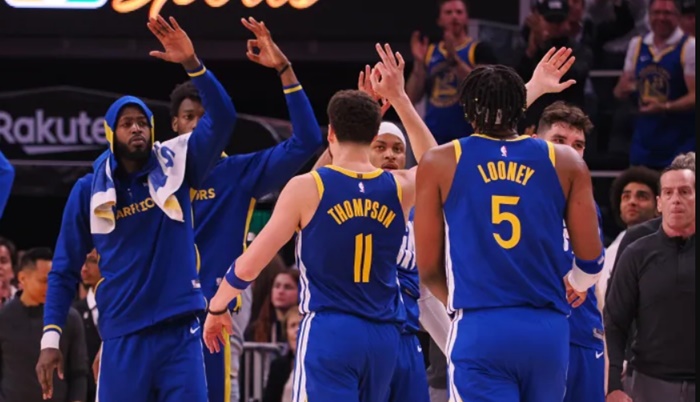 Pobjeda Golden Statea uz 12 trojki i 42 poena Thompsona