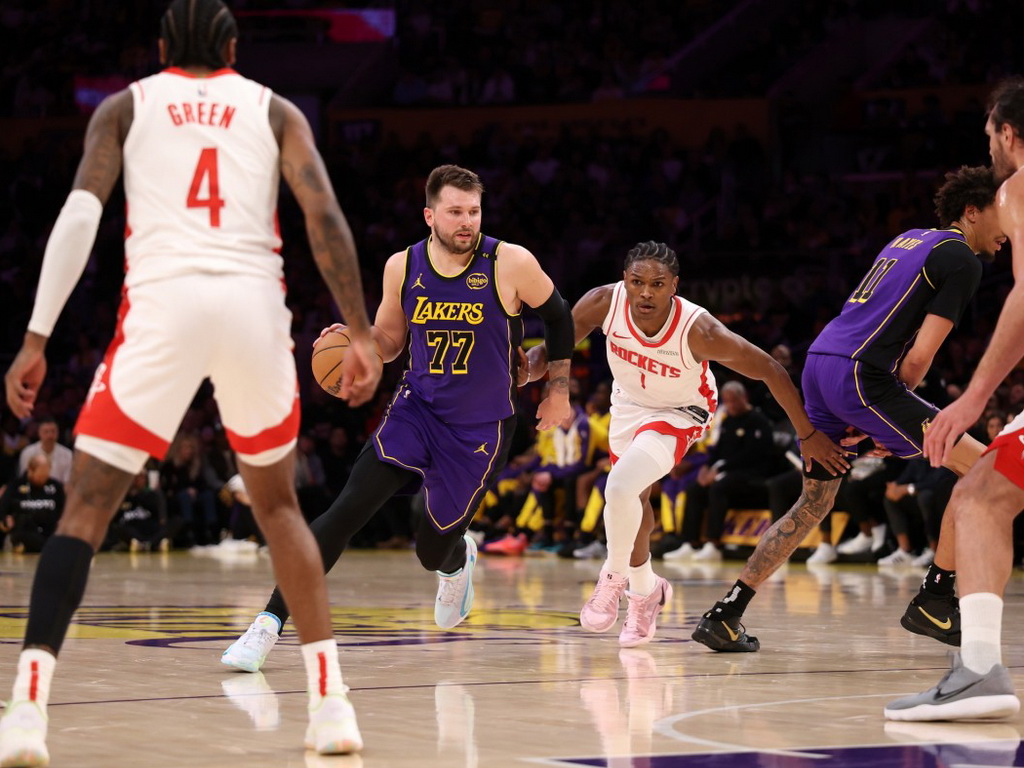 Pobjeda Lakersa protiv Houstona