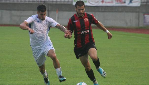 Pobjeda Željezničara u Tuzli, Velež bolji od Krupe