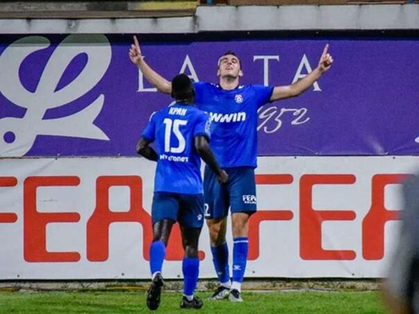 Pobjede Širokog Brijega i Zrinjskog, Široki na vrhu tabele