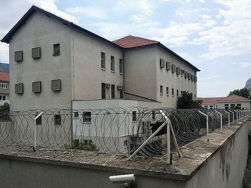 Pobjegao zatvorenik iz KPZ-a Mostar, traje opsežna potraga!