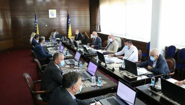 Poboljšati sigurost u cestovnom prometu