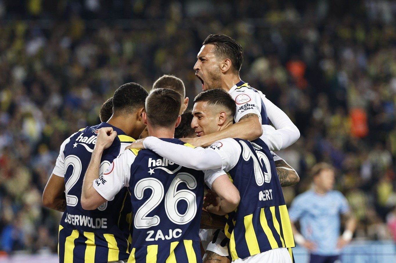 Pobuna u Fenerbahçeu: Klub želi izvesti juniore protiv Galatasaraya