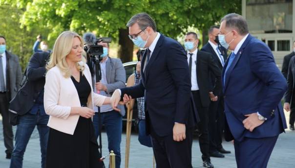 'Pobunjeni' čelnici RS kod Vučića o imenovanju Schmidta