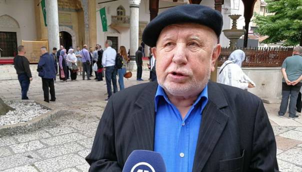 Počasna "Plaketa Grada Sarajeva" hafizu Ismetu ef. Spahiću