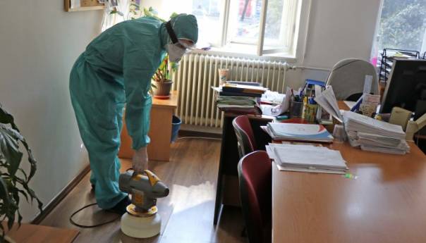 Počela dezinfekcija gradskih ulica u Mostaru