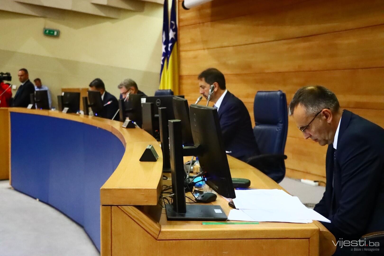 Počela hitna sjednica PD PSBiH, najavljeno održavanje još jedne