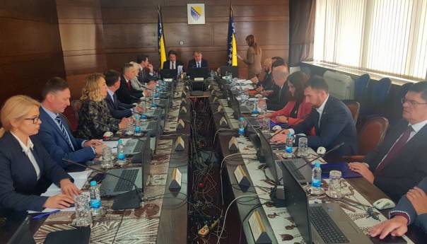 Počela hitna sjednica Vlade FBIH, Krajina očekuje pomoć