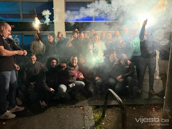 Počela invazija naših navijača: Bečom se širi miris ljiljana