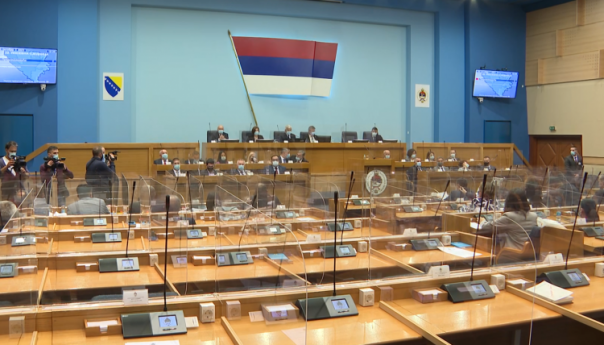 Počela posebna sjednica NSRS o vraćanju nadležnosti