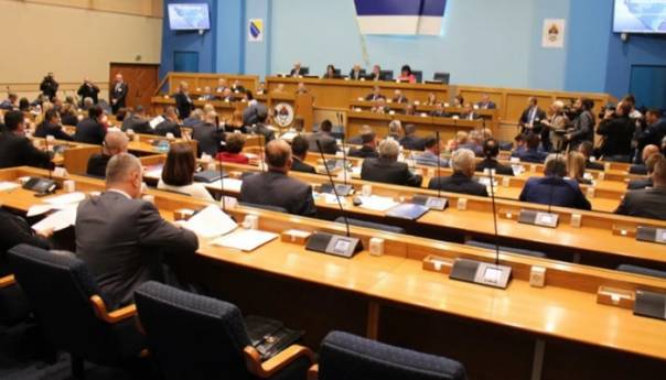 Posebna sjednica NSRS: Osam zabrinjavajućih zaključaka