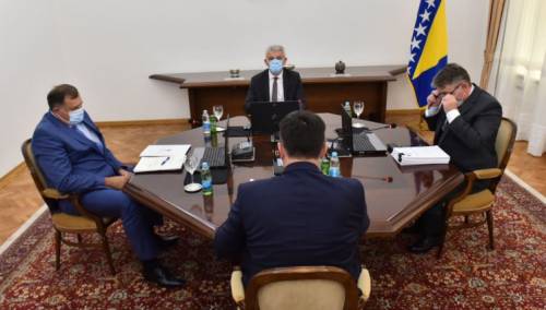 Počela sjednica Predsjedništva BiH, prisutan i Tegeltija