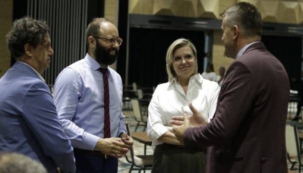 Počela sjednica Predstavničkog doma Parlamenta FBiH