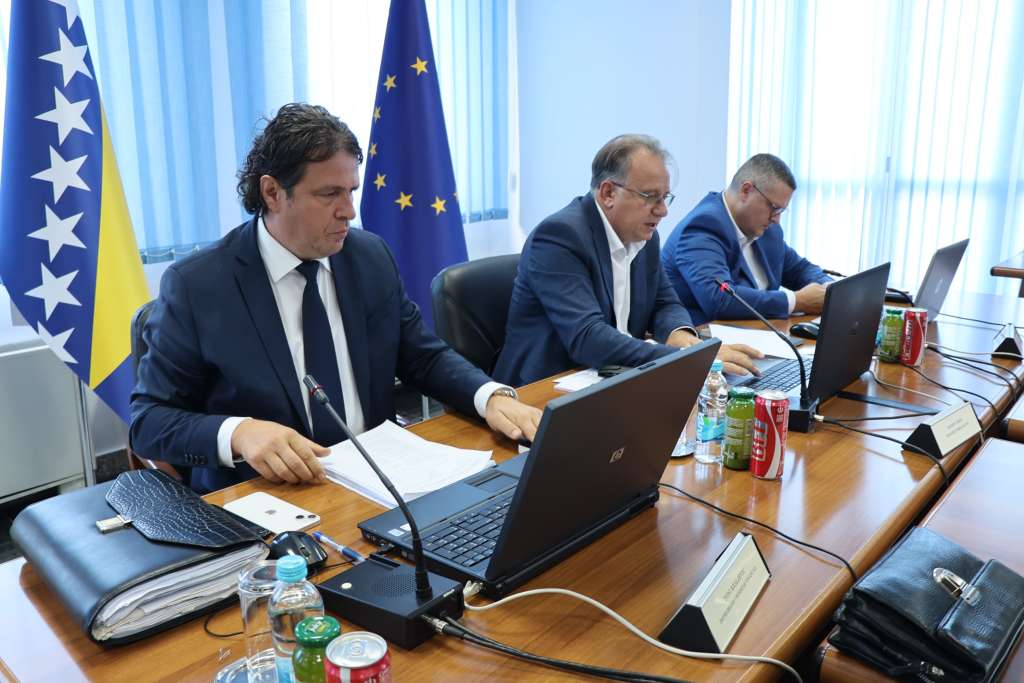 Počela sjednica Vlade FBiH