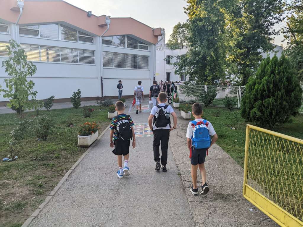 Počela školska godina u RS, u klupama više od 114.000 učenika