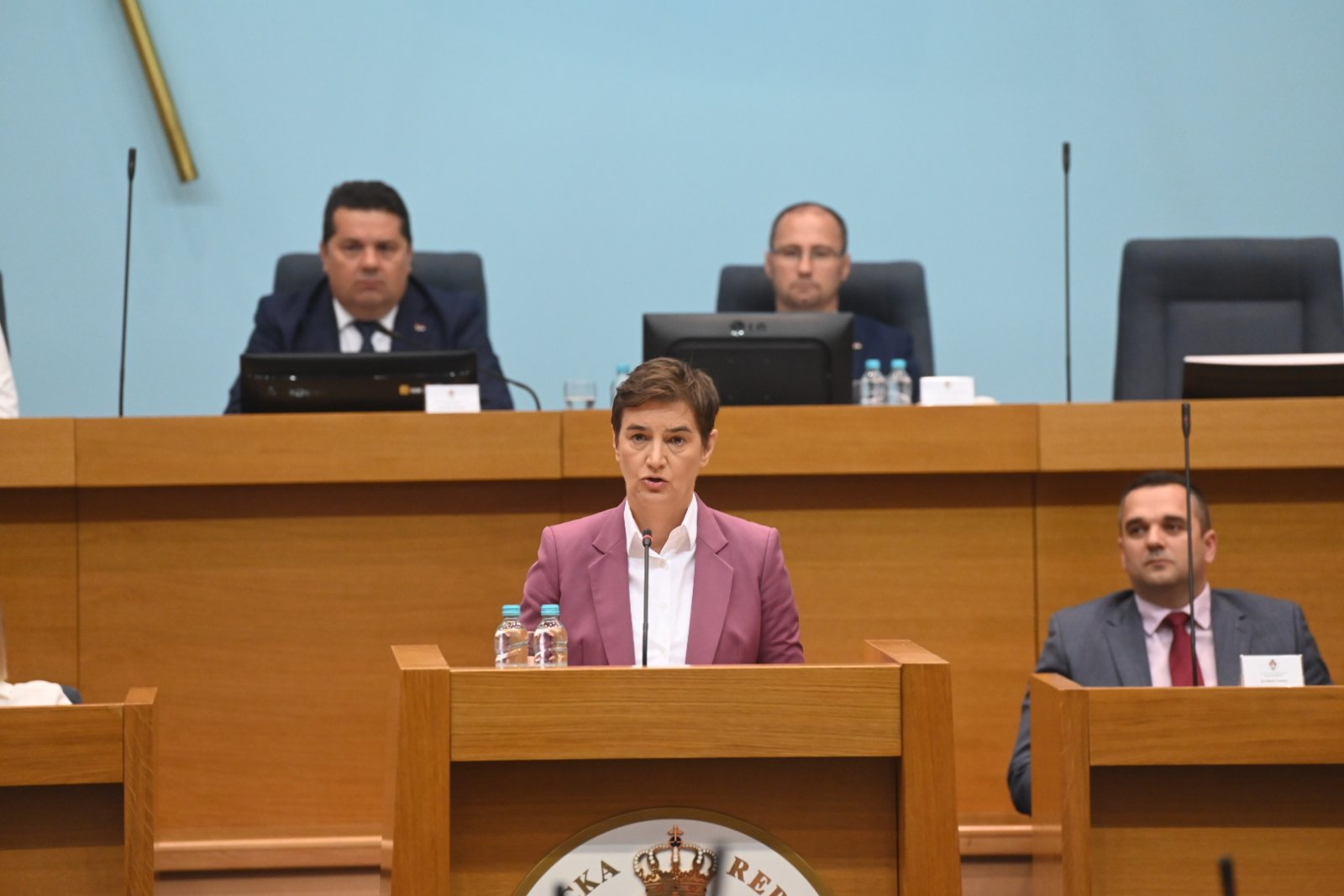 Počela svečana sjednica NSRS, obraća se i Brnabić