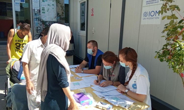 Počela vakcinacija migranata u Bosni i Hercegovini